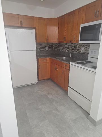 3640 NE 1ST Avenue 3, Oakland Park, FL 33334
