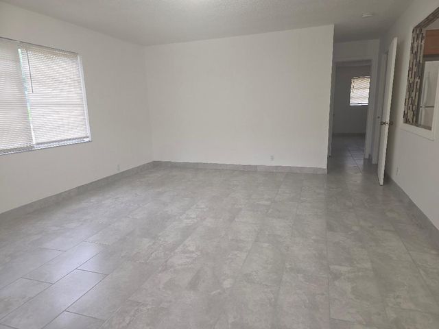 3640 NE 1ST Avenue 3, Oakland Park, FL 33334