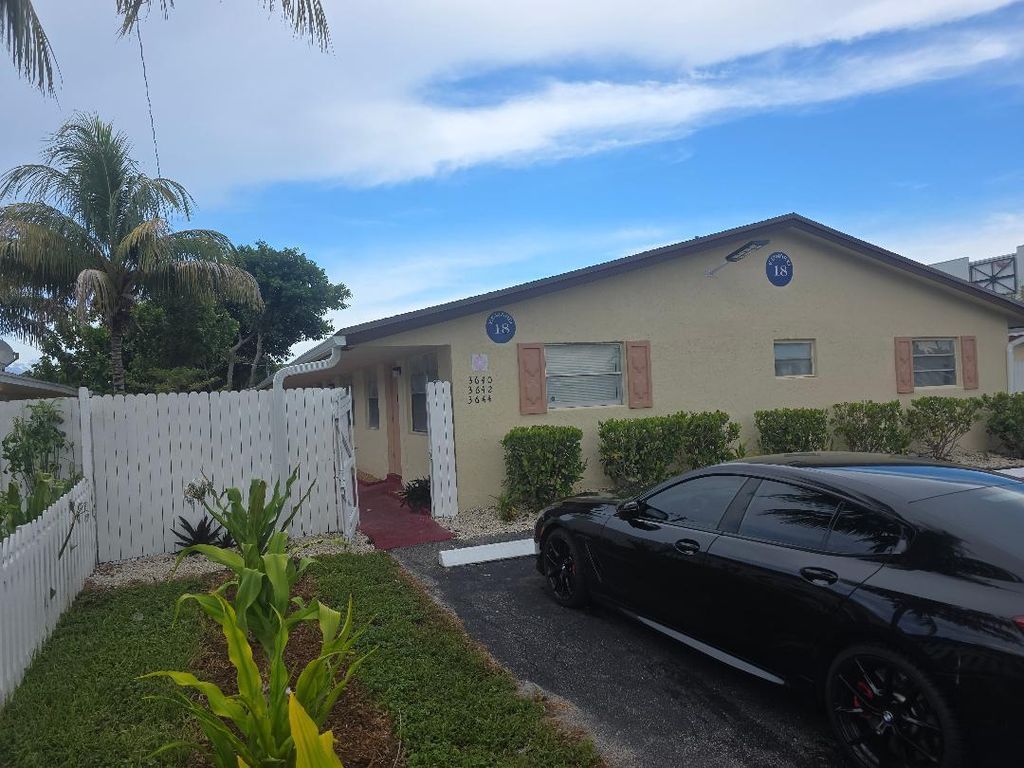 3640 NE 1ST Avenue 3, Oakland Park, FL 33334