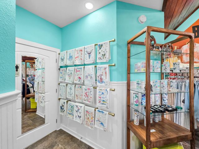 970 Surfside Drive, Crystal Beach, TX 77650