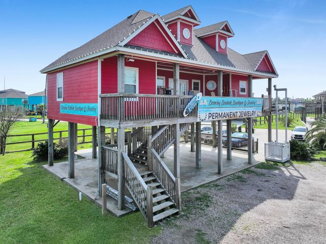 970 Surfside Drive, Crystal Beach, TX 77650