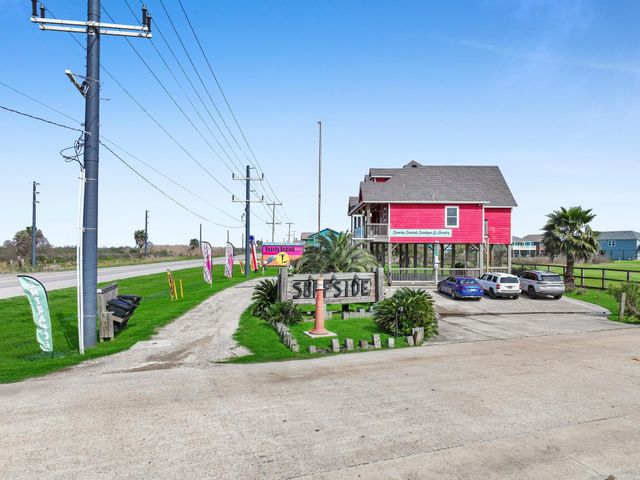 970 Surfside Drive, Crystal Beach, TX 77650