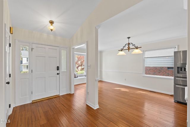 112 Rock Pointe Lane, Cary, NC 27513