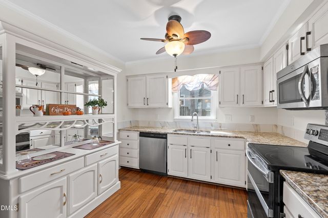 112 Rock Pointe Lane, Cary, NC 27513