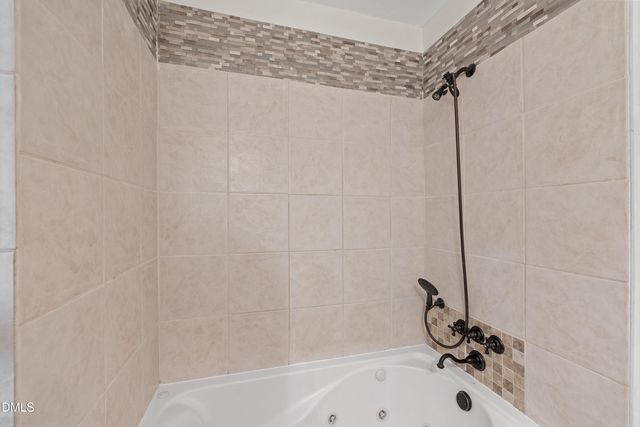 112 Rock Pointe Lane, Cary, NC 27513