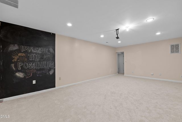 112 Rock Pointe Lane, Cary, NC 27513