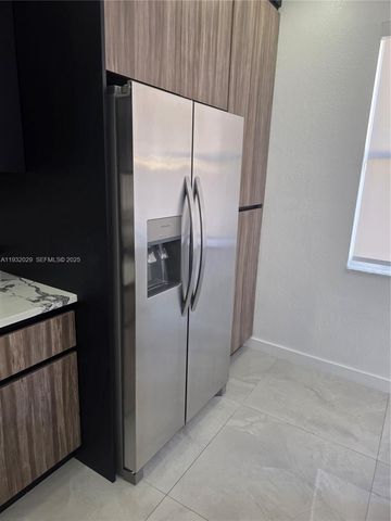 16643 SW 80th Ter 16643, Miami, FL 33193