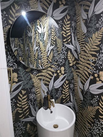 16643 SW 80th Ter 16643, Miami, FL 33193