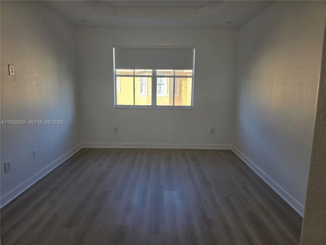 16643 SW 80th Ter 16643, Miami, FL 33193