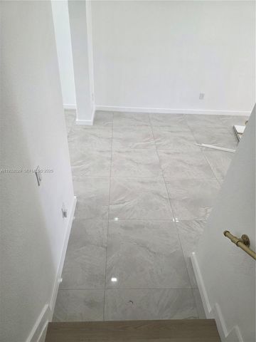 16643 SW 80th Ter 16643, Miami, FL 33193