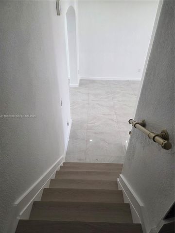 16643 SW 80th Ter 16643, Miami, FL 33193