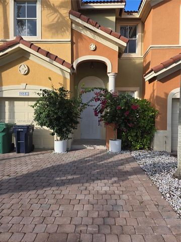 16643 SW 80th Ter 16643, Miami, FL 33193