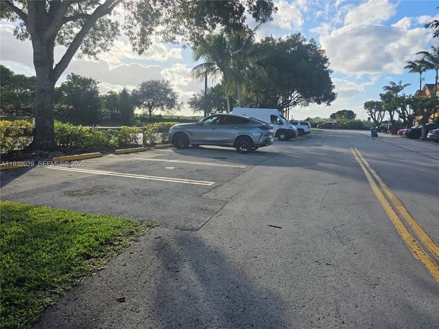 16643 SW 80th Ter 16643, Miami, FL 33193