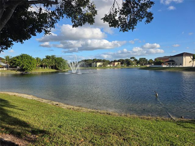 16643 SW 80th Ter 16643, Miami, FL 33193