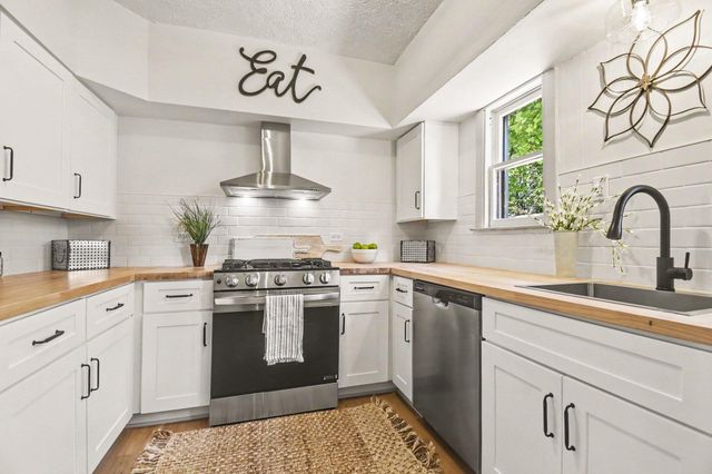 1131 Prince Street SE, Grand Rapids, MI 49507