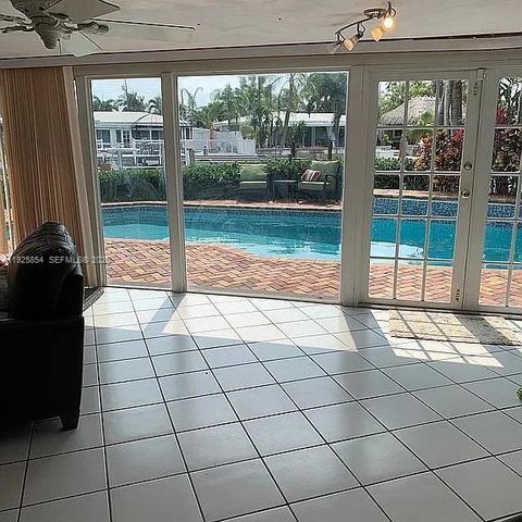 450 SE 6th Ter, Pompano Beach, FL 33060