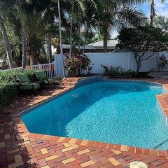 450 SE 6th Ter, Pompano Beach, FL 33060