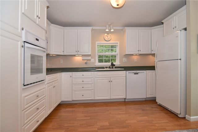 10 Stellar Way, South Kingstown, RI 02879