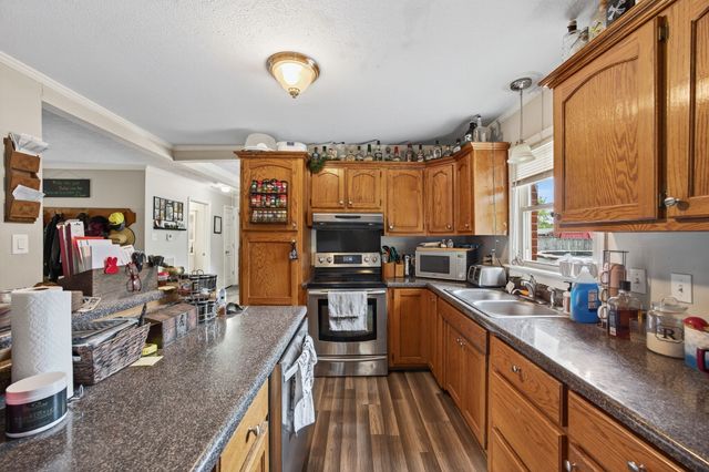 521 Thomas Ave, Hohenwald, TN 38462