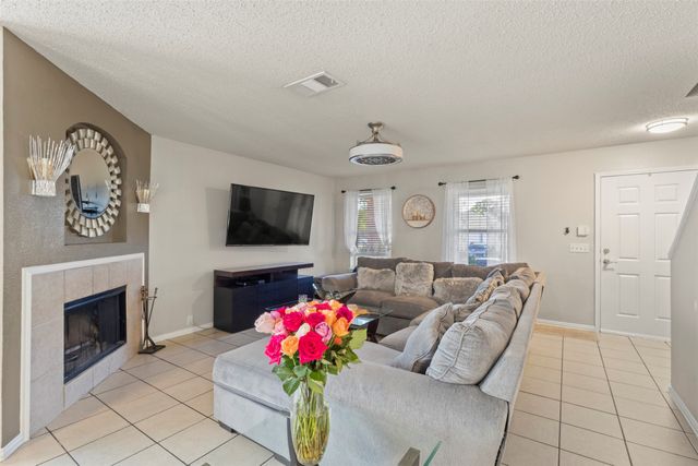 221 Pinecrest, Seagoville, TX 75159