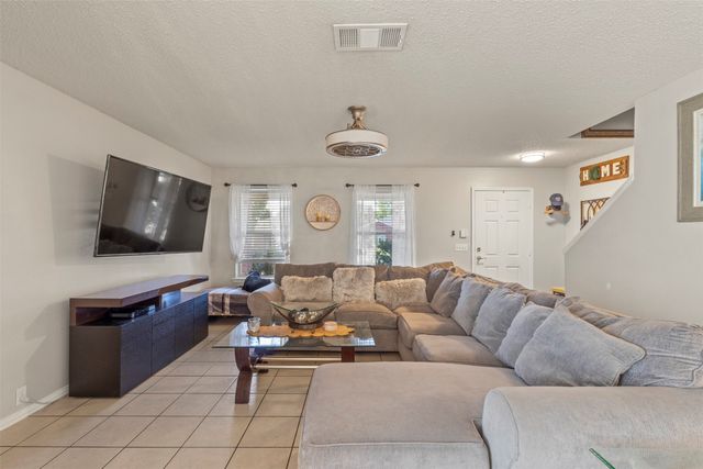 221 Pinecrest, Seagoville, TX 75159