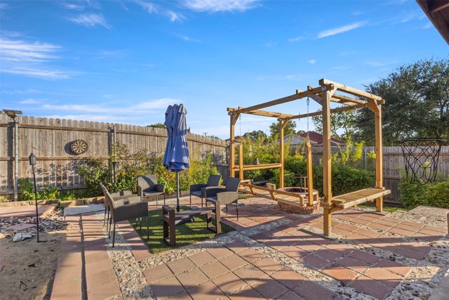 221 Pinecrest, Seagoville, TX 75159