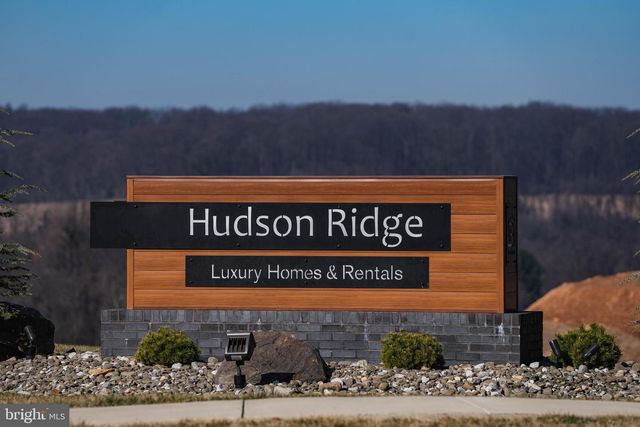 338 CADBURY DRIVE, Red Lion, PA 17356