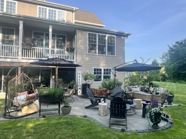 8 Cider Mill Lane, Stratham, NH 03885