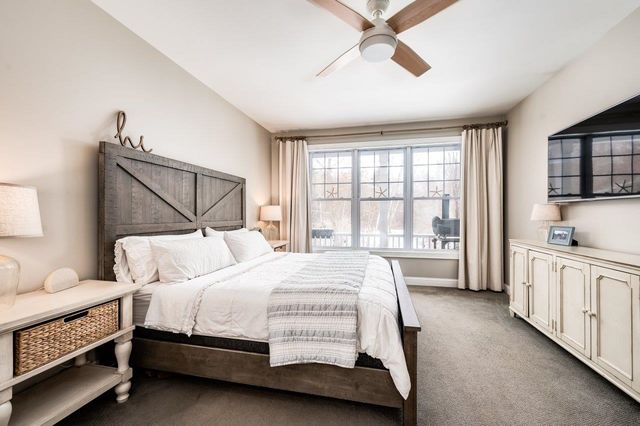 8 Cider Mill Lane, Stratham, NH 03885