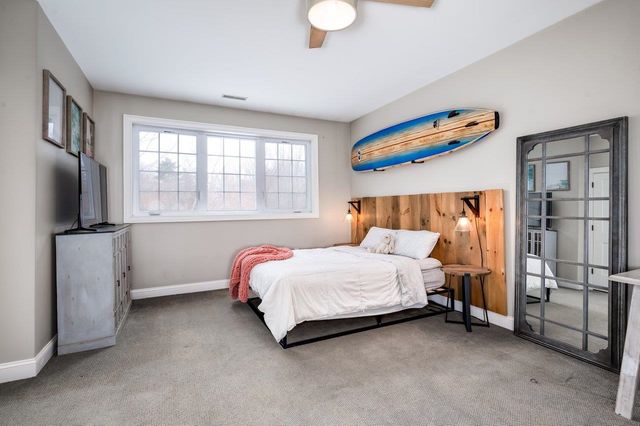 8 Cider Mill Lane, Stratham, NH 03885