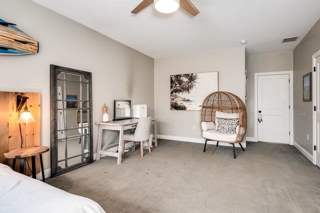 8 Cider Mill Lane, Stratham, NH 03885