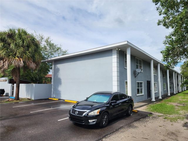 5310 WHITEWAY DRIVE 5310, Temple Terrace, FL 33617