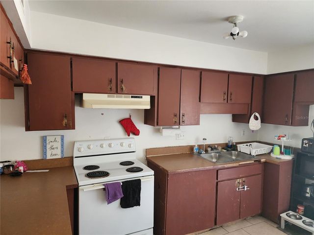 5310 WHITEWAY DRIVE 5310, Temple Terrace, FL 33617