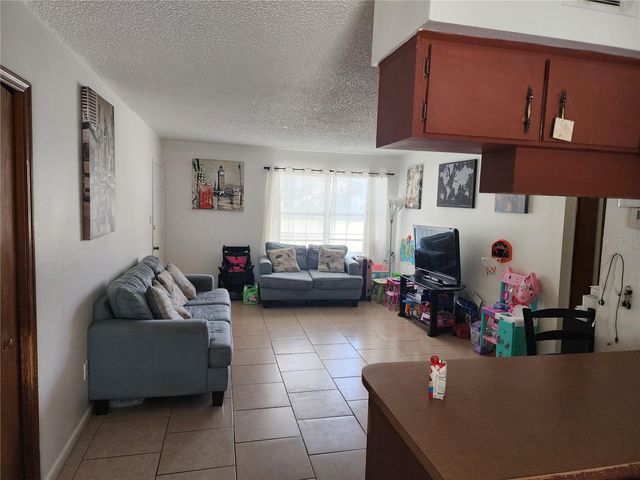 5310 WHITEWAY DRIVE 5310, Temple Terrace, FL 33617