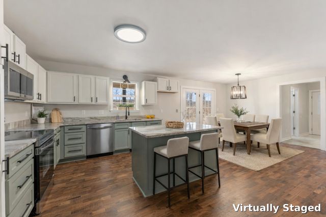 273 DANIEL DR, Brighton, TN 38011