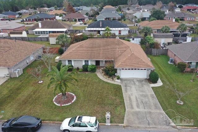 2208 Blue Lake Dr, Pensacola, FL 32506