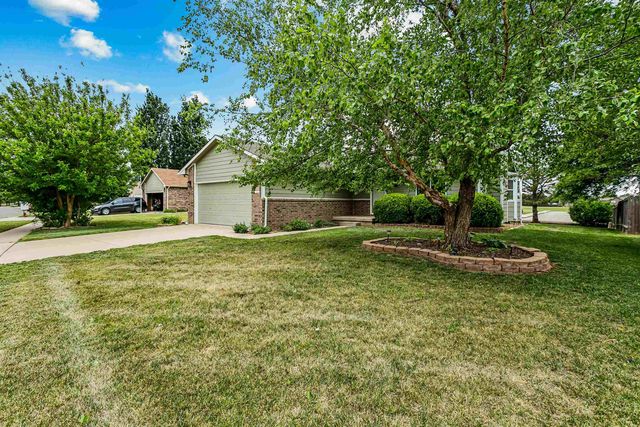 10414 W Haskell St, Wichita, KS 67209