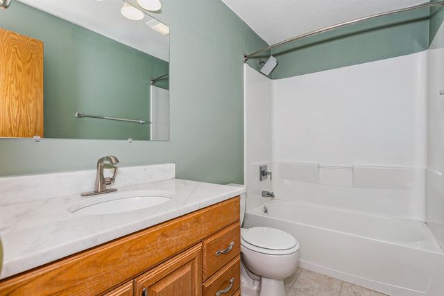 10414 W Haskell St, Wichita, KS 67209