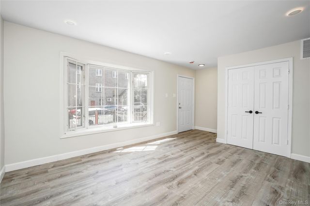 613 Oak Terrace, Bronx, NY 10454