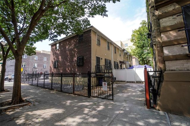 613 Oak Terrace, Bronx, NY 10454