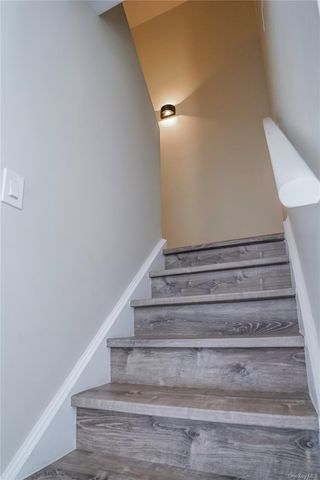 613 Oak Terrace, Bronx, NY 10454