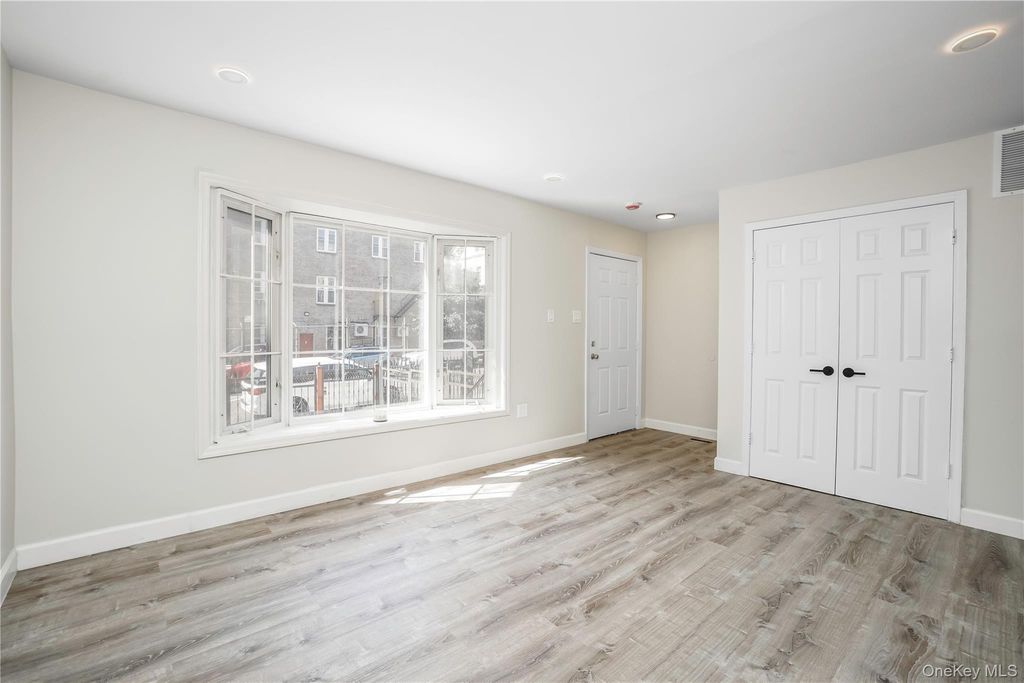 613 Oak Terrace, Bronx, NY 10454 — photo 2