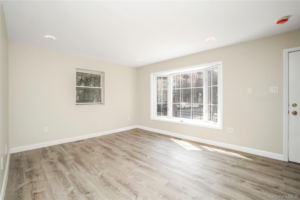 613 Oak Terrace, Bronx, NY 10454 — photo 3