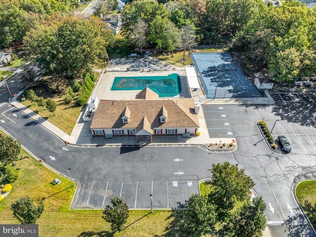 30 PINE OAK BLVD, Barnegat, NJ 08005