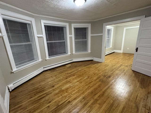 15 N High Street, Janesville, WI 53548