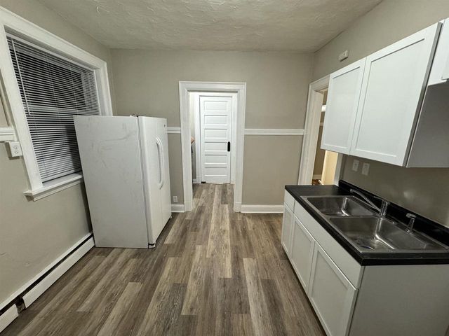 15 N High Street, Janesville, WI 53548