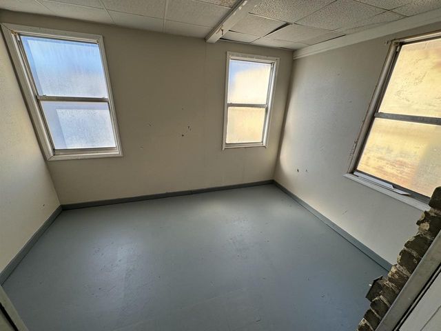 15 N High Street, Janesville, WI 53548