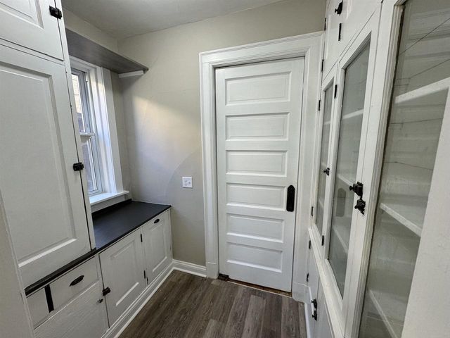 15 N High Street, Janesville, WI 53548