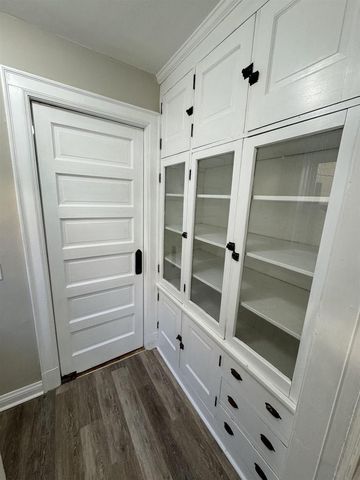 15 N High Street, Janesville, WI 53548