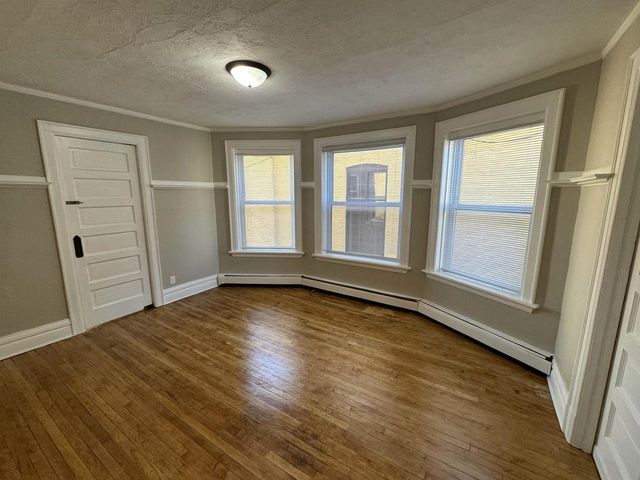 15 N High Street, Janesville, WI 53548